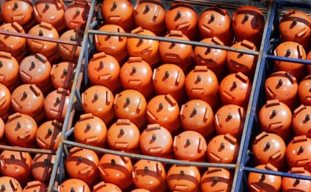 Cost of Spain's ubiquitous butane gas cylinders keeps rising, but price is frozen by law