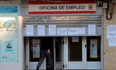 Slowdown in employment and sharp rise in number of people seeking work made this July the worst in Spanish history