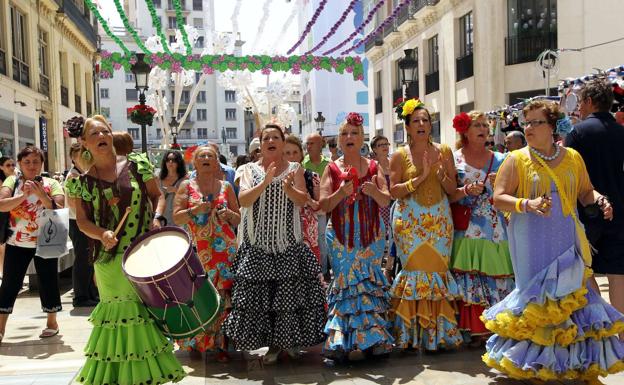 Málaga se prepara para celebrar la vuelta de su colorida feria de verano