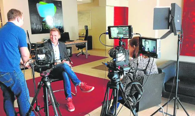 Danish-born Janus Nielsen, founder of AnyTech365, during an interview. / SUR