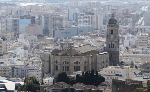 Malaga's cathedral got the go-ahead to get a new roof. 