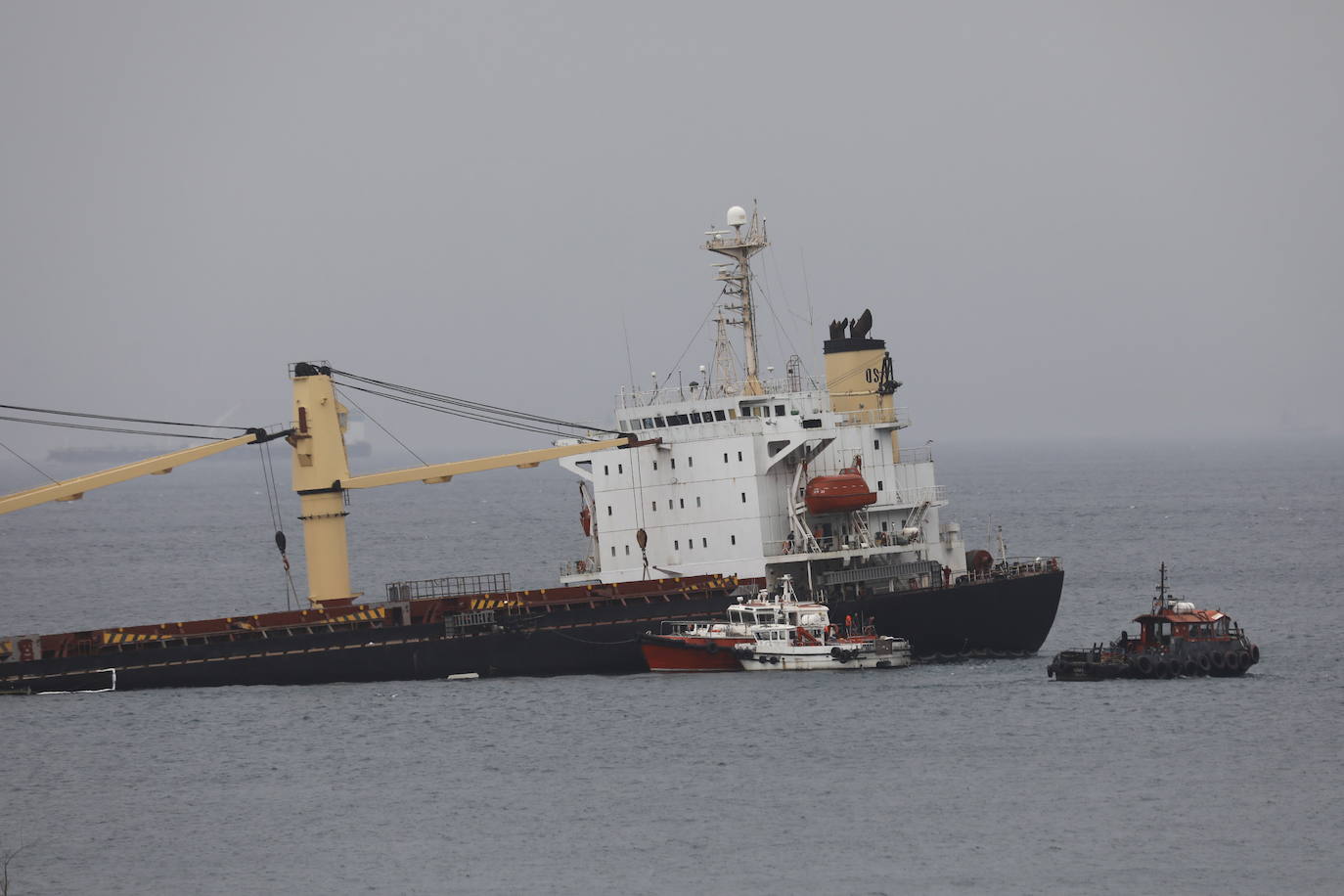 Gibraltar plans to start removing fuel from the stricken OS 35 bulk carrier after the ship's hull splits