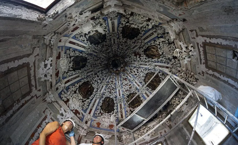 Baroque dome reveals its beauty