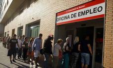 Employment weakened in Spain in August, with nearly 190,000 fewer people registered with Social Security