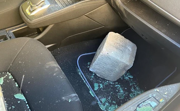 Patient arrested for smashing health centre vehicle windscreen with concrete block