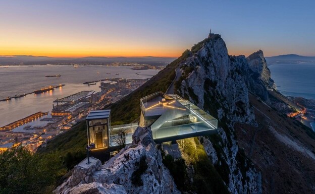 Recognition for Gibraltar as an impressive tourist destination. /sur