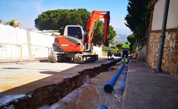 The project to renew water pipes in the municipality was launched in April. /SUR