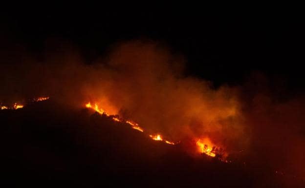 Wildfire continues to rage into fifth day in Andalucía as rain brings hope