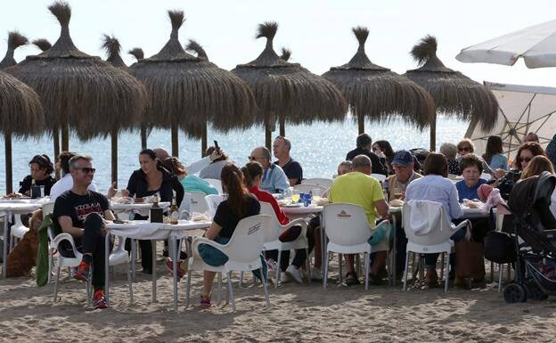 It was difficult to find a free table in the chiringuitos this summer. 