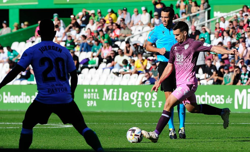 Malaga CF see out a goalless draw against Racing Santander