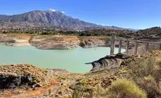 Drought crisis: Axarquía town halls seek Junta explanation on how to reduce water consumption after 20% cut demand