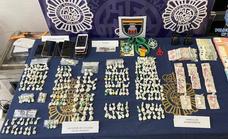Cocaine in gift bags: police discover Benalmádena souvenir shop being used as drugs outlet