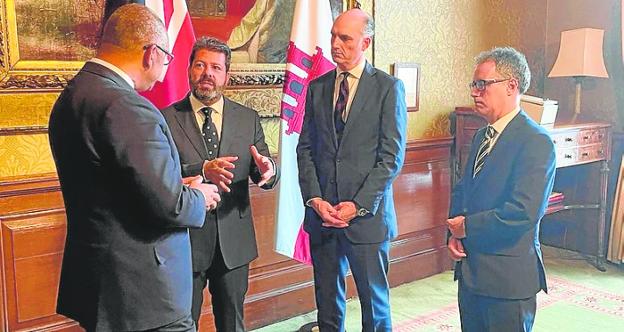 UK's new Minister for Europe pays a fact-finding visit to Gibraltar