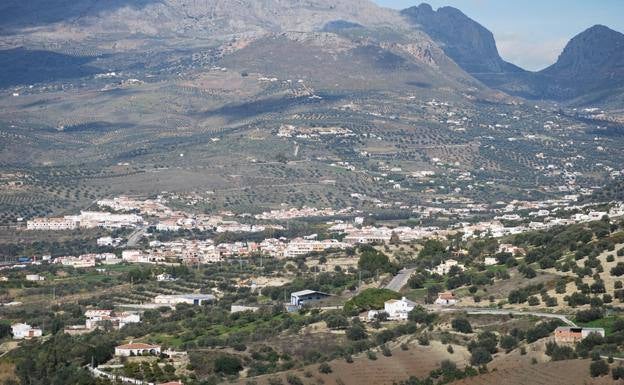 Eighteen villages in the Axarquía see the light