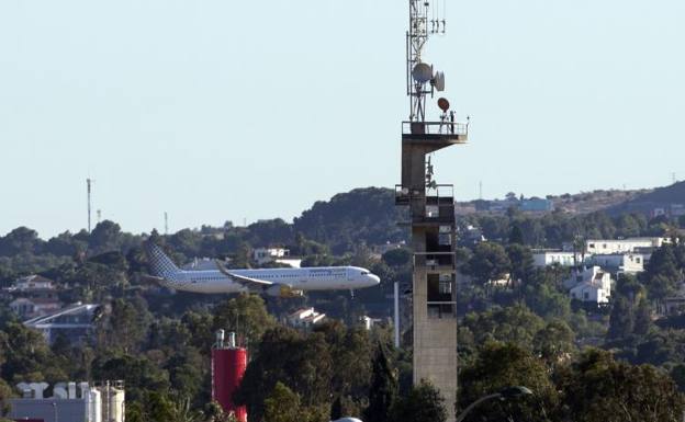 Flight problems at Malaga Airport set to ease when communications tower is finally demolished