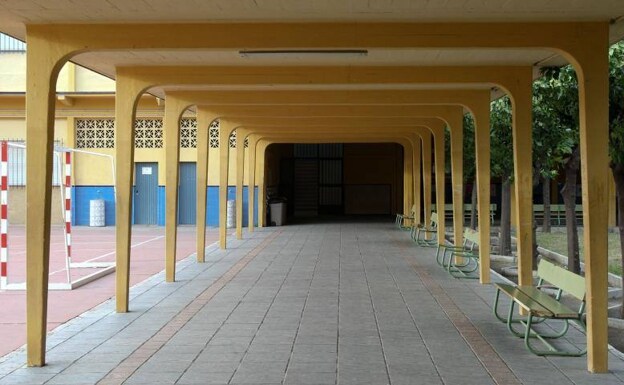 Archive image of Nuestra Señora de la Victoria secondary school. 
