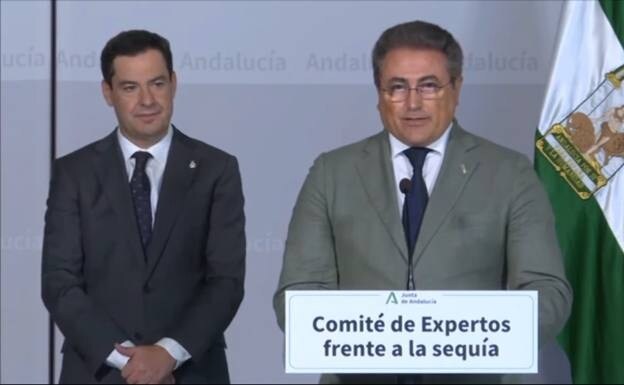 Fernando Delgado of the new Committee of Experts with Juanma Moreno/
