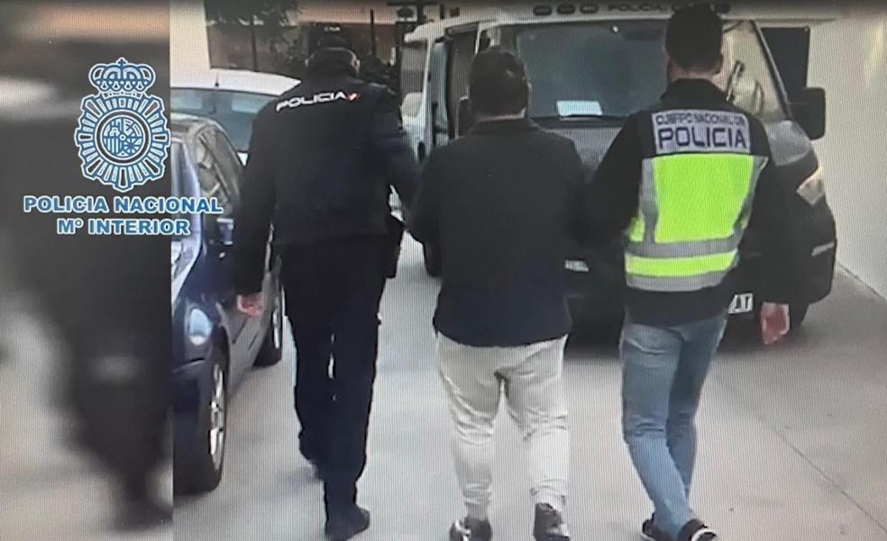Watch as wanted man arrested in Estepona, accused of 80-million-euro alcohol duty fraud