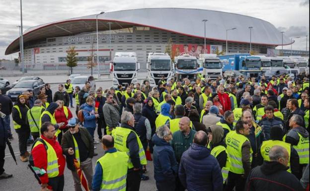 Spanish hauliers call off their indefinite strike after just one day