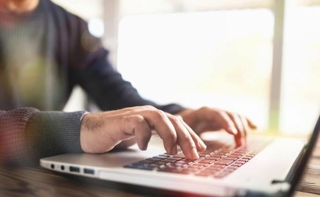 Beware of scammers' traffic fine e-mails in Spain