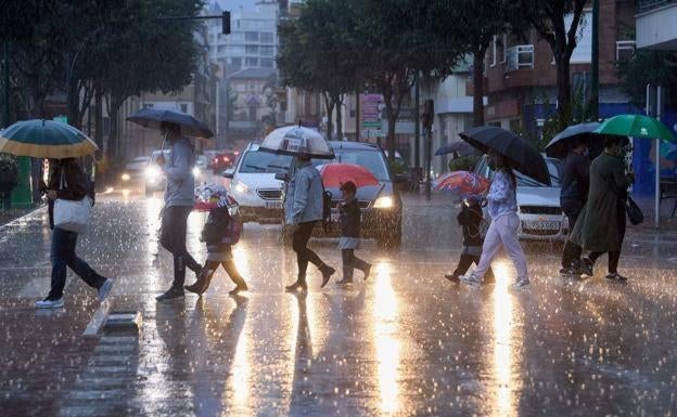 Rain forecast, with yellow warnings for the Costa del Sol