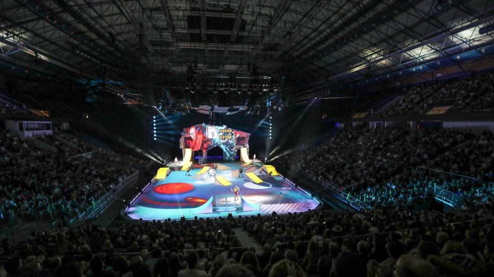 SUR's spectacular images of Crystal, the latest Cirque du Soleil production in Malaga