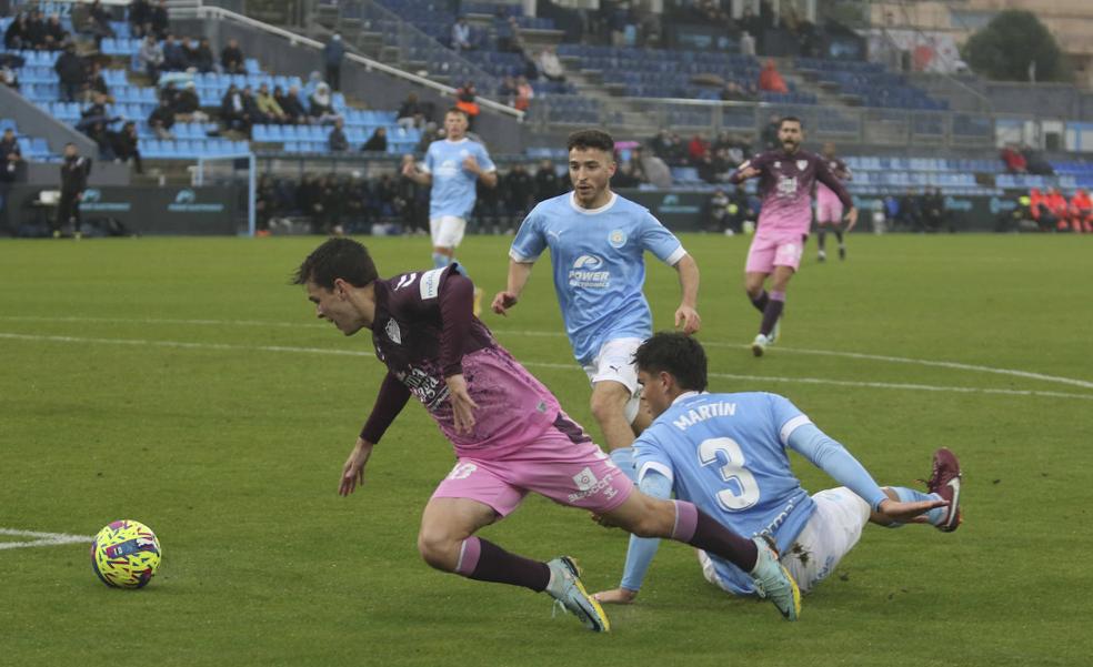 Malaga miss chance to rise above the danger zone
