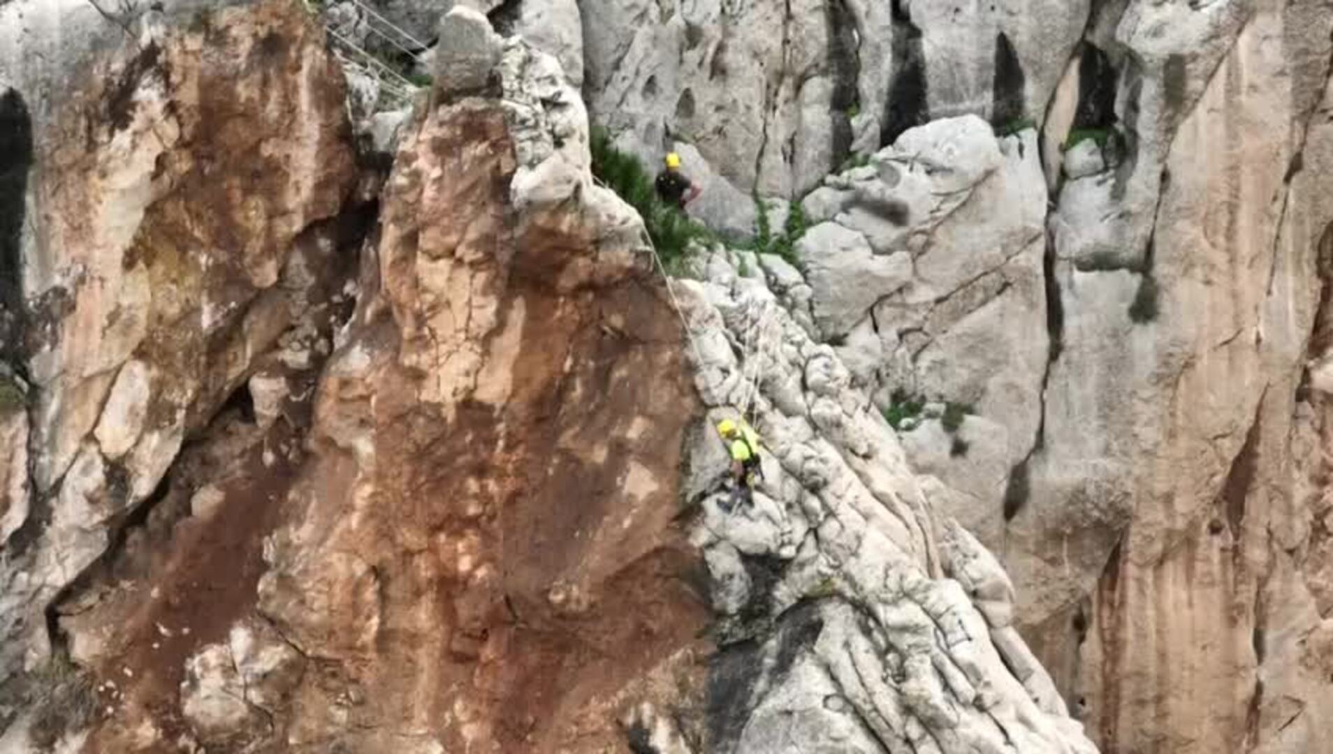 Workers aim to repair damaged section of Caminito del Rey suspended walkway in just three days following landslide