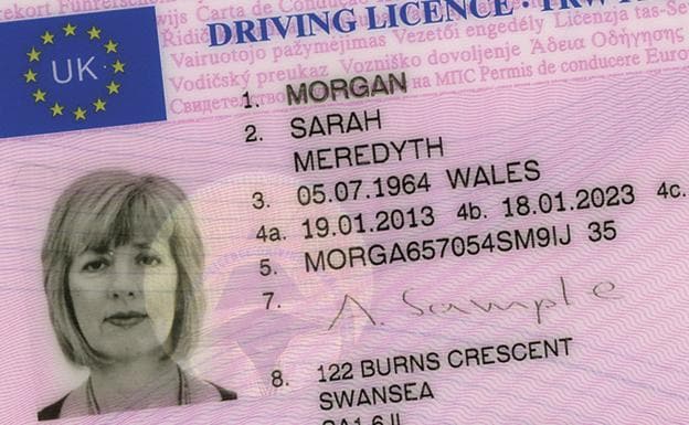 A sample UK licence, still with the EU flag. /SUR