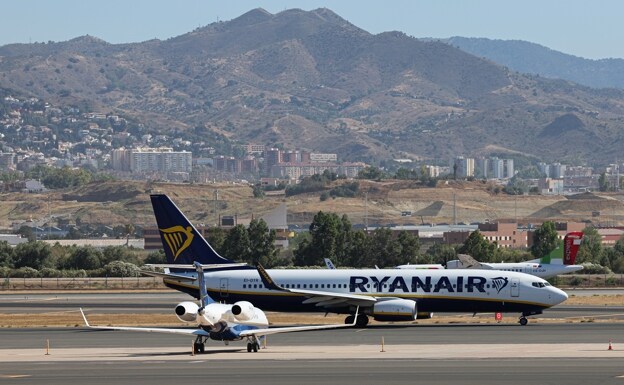 A Ryanair aircraft on the taxiway at Malaga Airport.