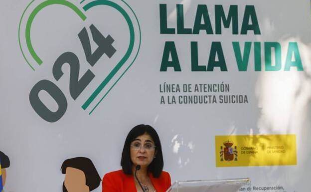 Health minister Carolina Darias, presenting the 024 suicide attention hotline. /efe
