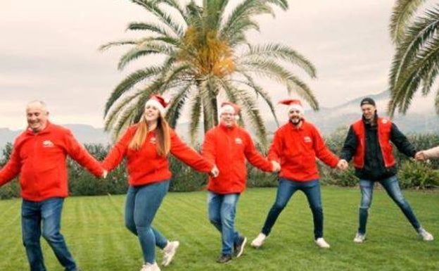 Watch as well-known Malaga meat company donates 800 toys for children in need