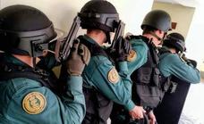Controversy over issue of cheap guns to Spain's Guardia Civil police force's crack units