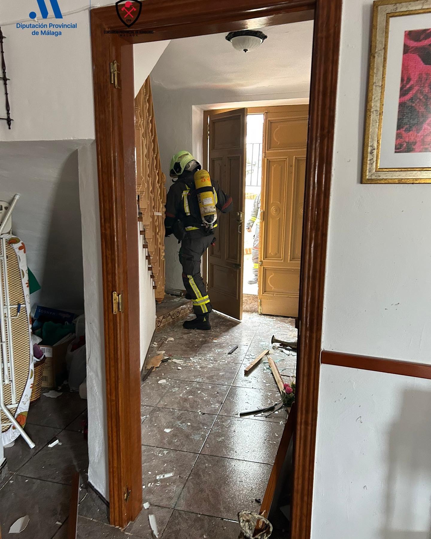 Gas cylinder explosion injures 81-year-old woman in Malaga town