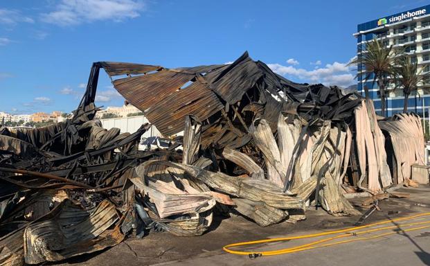 Firefighters managed to prevent Marbella marina fire from spreading to neighbouring buildings