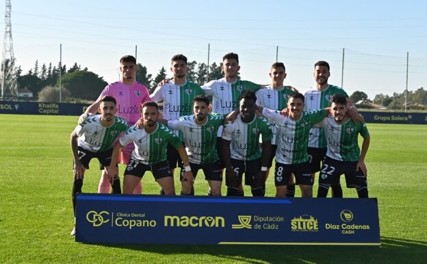 Antequera remain solid and lead the Segunda RFEF.