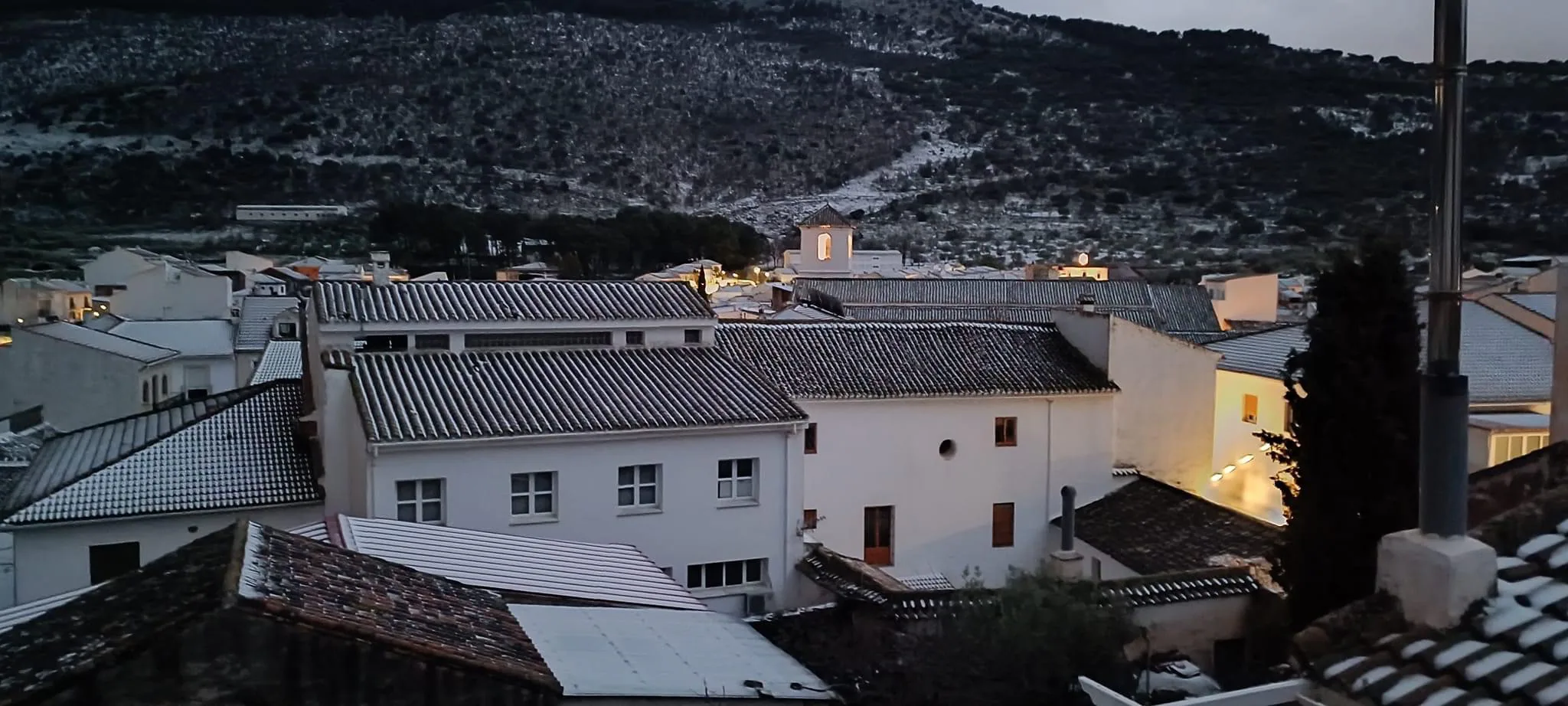 PHOTOS: Temperatures plummet as parts of Malaga province wake up to snow
