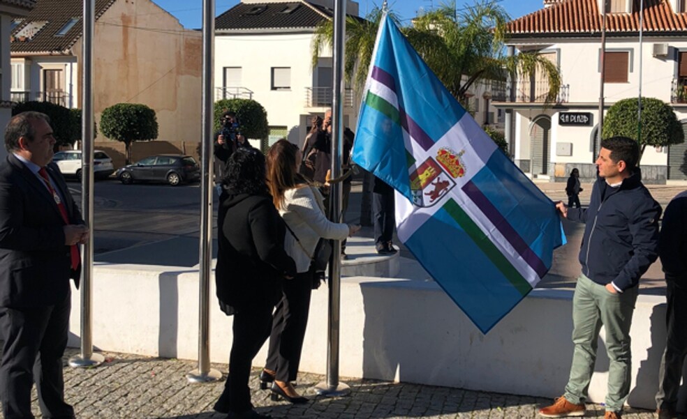 Pizarra marks 205 years of independence