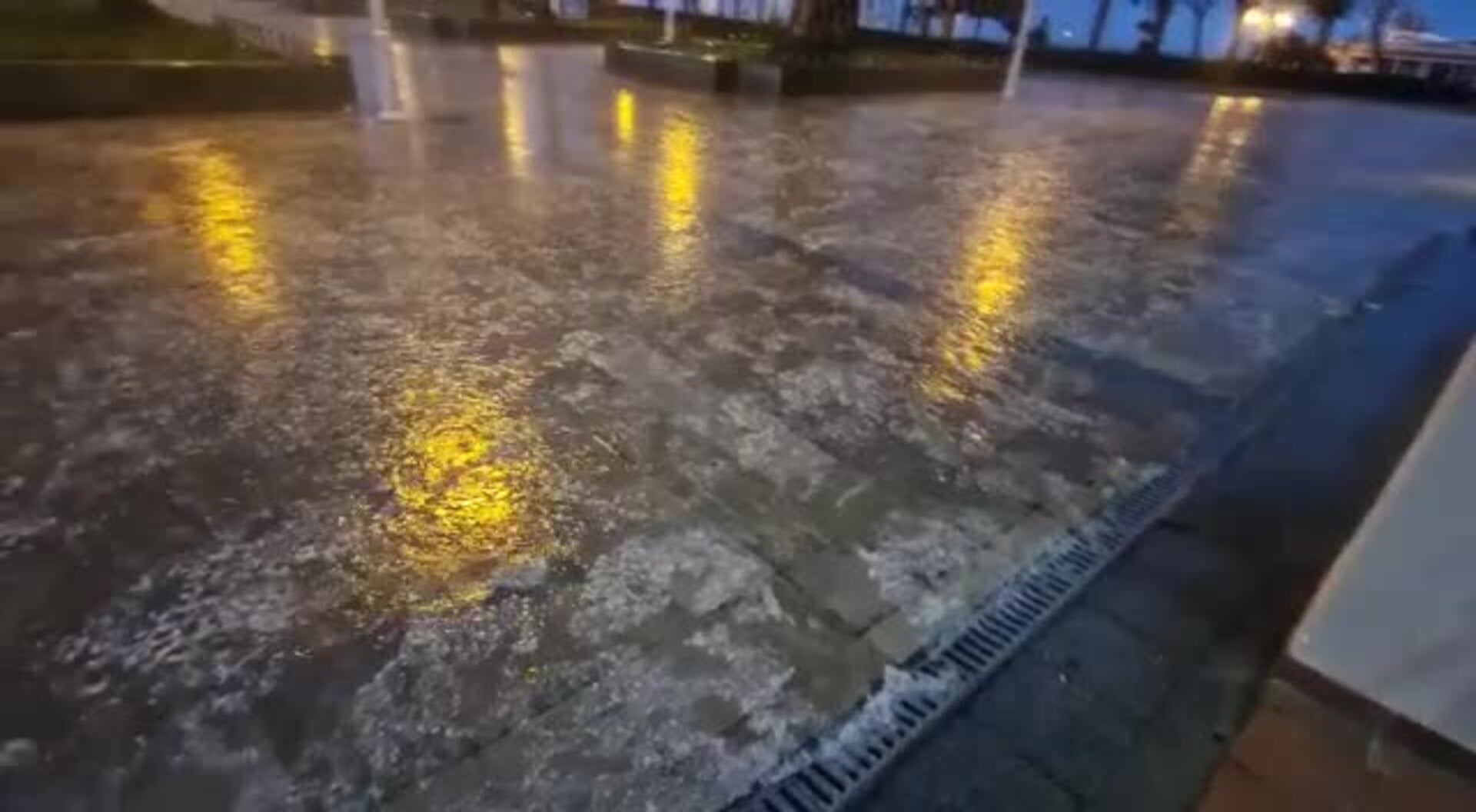 In photos and video: storm brings rain and hail to the Costa del Sol