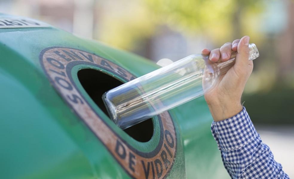 Fuengirola smashes glass recycling by adding another 25% in 2022