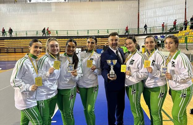 Malaga karate flexes its muscles again