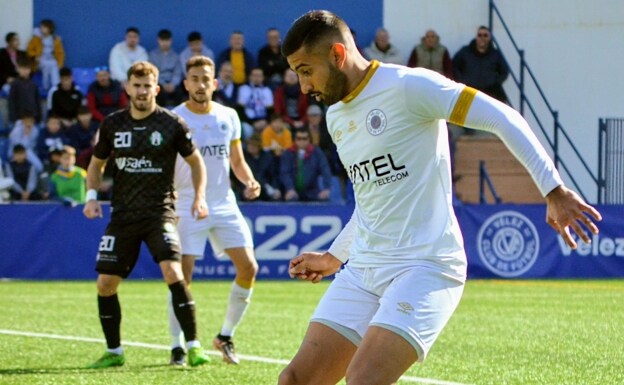 Antequera extend their lead at the top as El Palo win the big derby