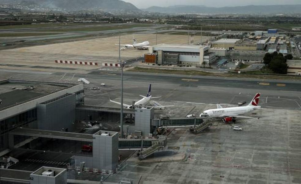 Government tables plans to privatise air traffic control at Malaga Airport