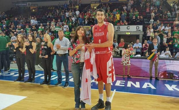 Shermadini está que se sale