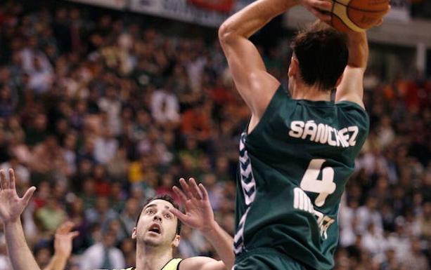 El Unicaja, tras el Barça, disputa su partido 200 en casa