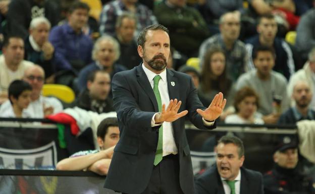 Joan Plaza: «No hemos sabido cerrar el partido»