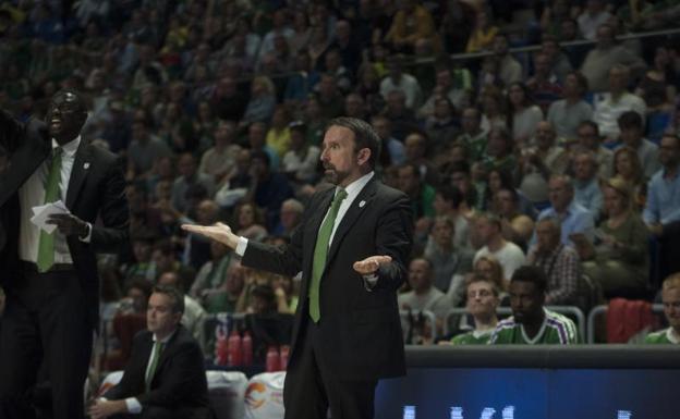 Plaza, crítico con el criterio desigual de los árbitros