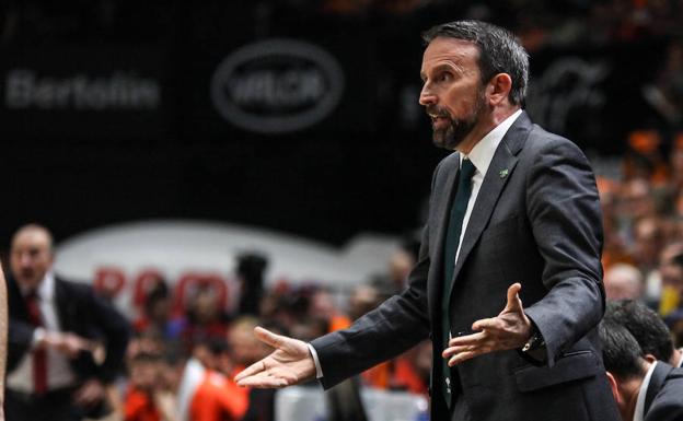 El Unicaja cierra la etapa de Joan Plaza 1.824 días después