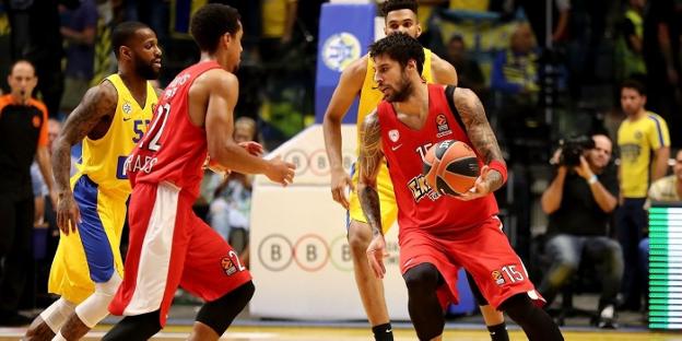 Printezis 'bendice' a Roberts y Wiltjers