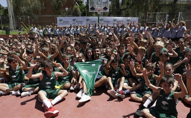 Jaime Fernández: «El Unicaja es un equipo de nivel alto; hay que ser ambiciosos»